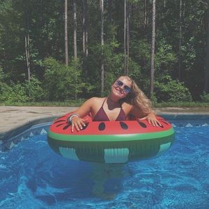 Meet your Posher, Samantha